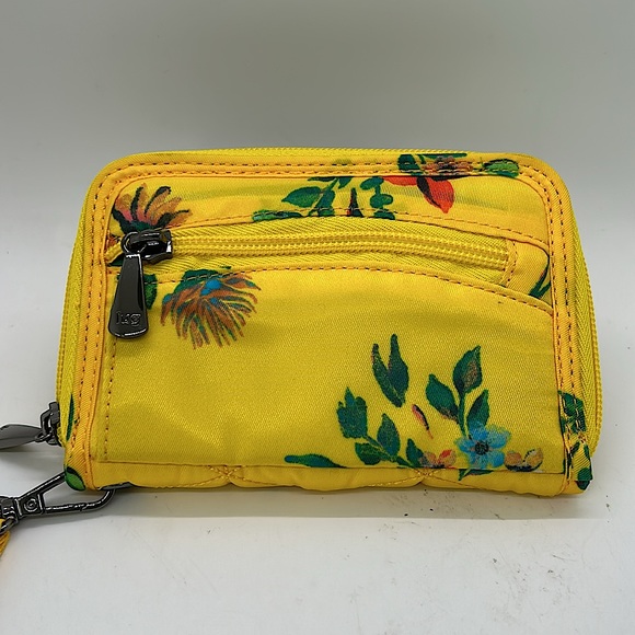 Lug Ranger Yellow Floral Quilted Crossbody Bag & Wristlet Purse Bag 🌼🌼 - Picture 10 of 11